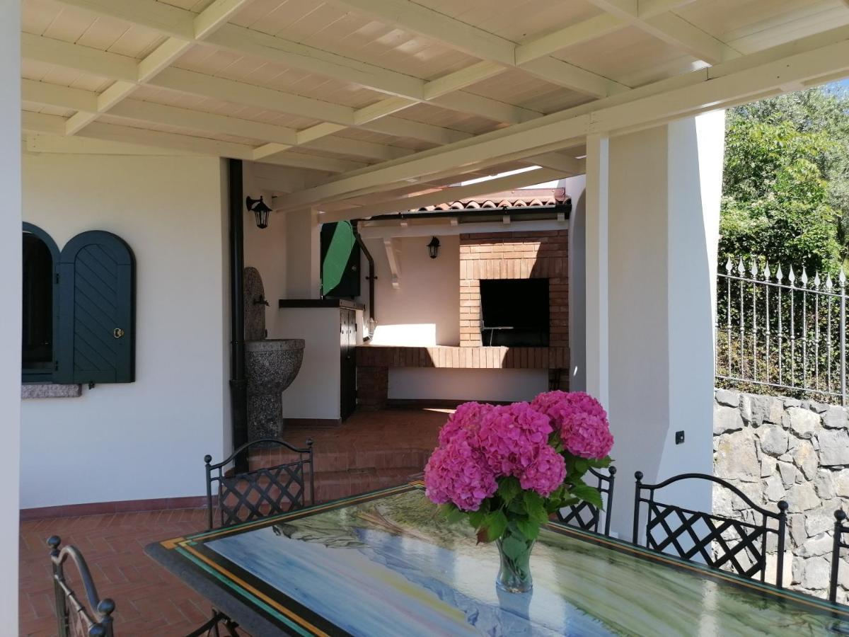 Villa Daniela Riva di Solto Ngoại thất bức ảnh